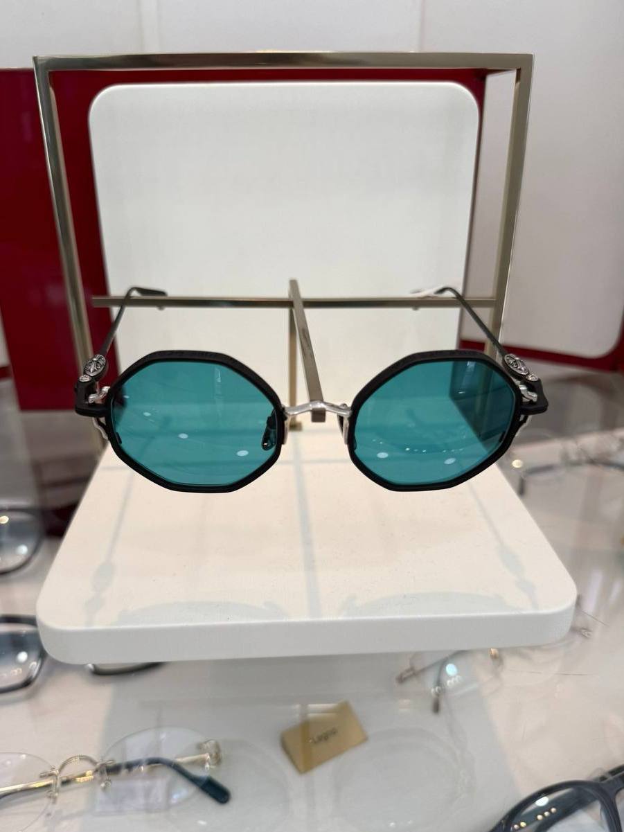 Солнцезащитные очки Chrome Hearts