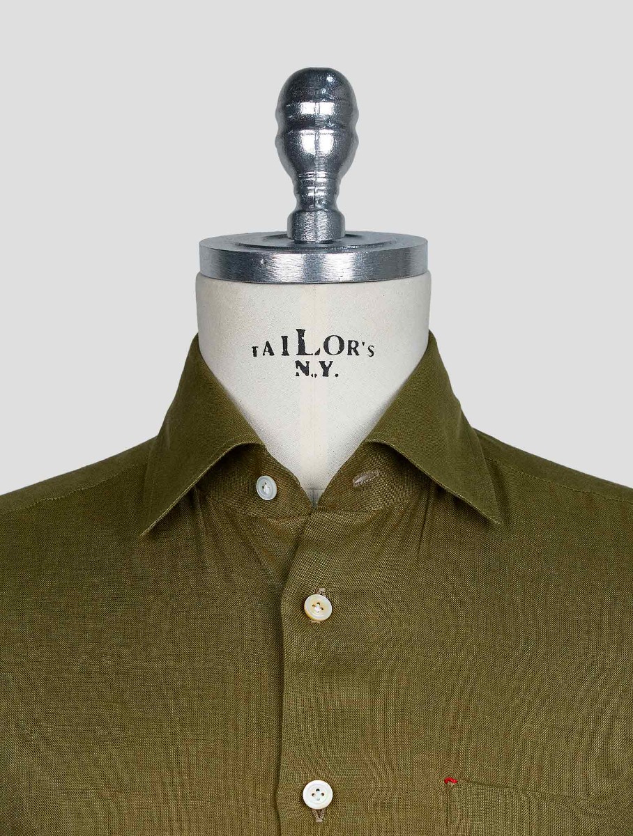 Kiton Зеленая льняная рубашка